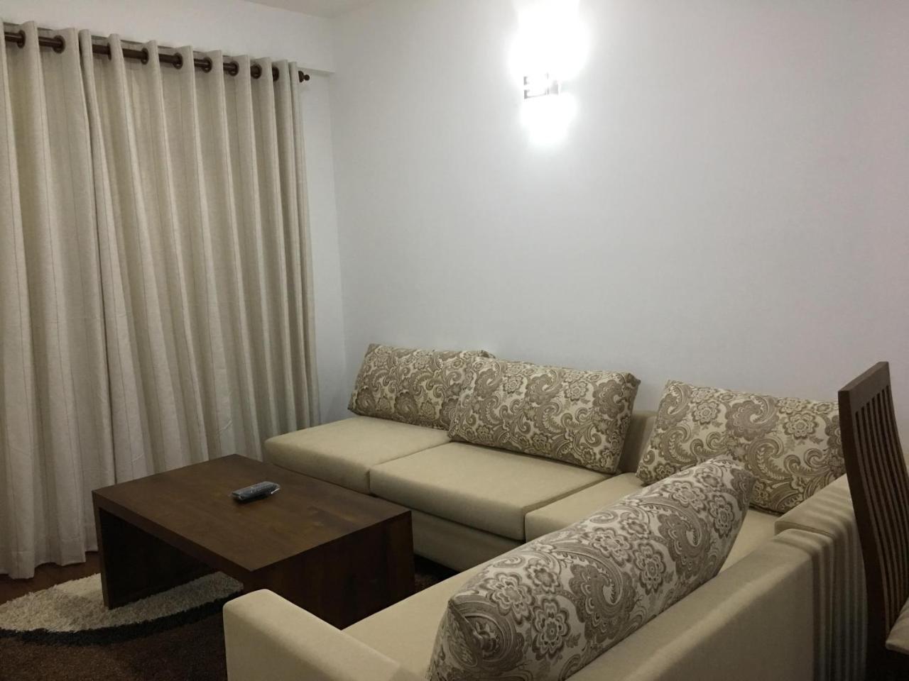 Grand View Apartments Nuwara Eliya Buitenkant foto